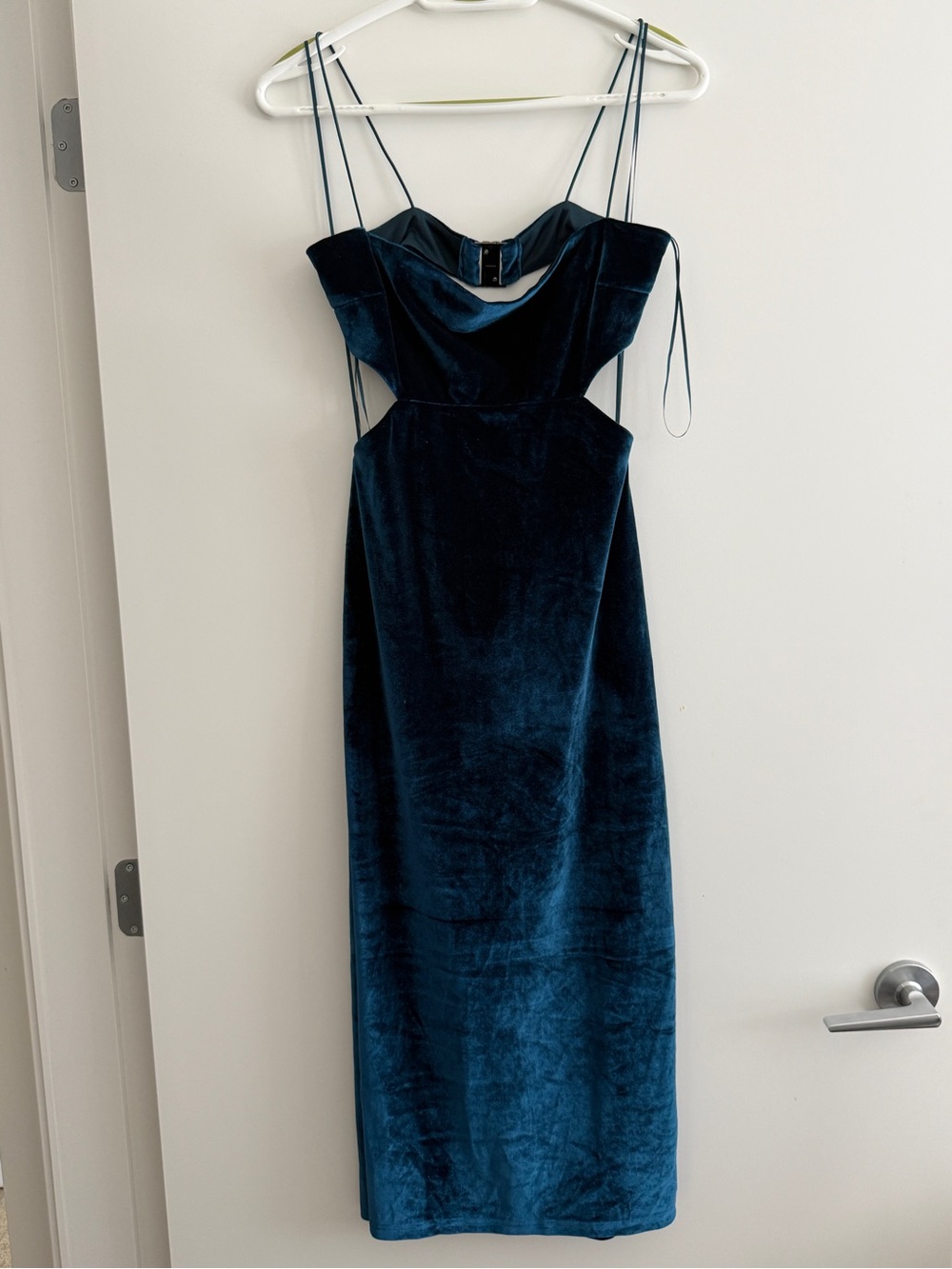 Velvet Slit-Back Midi Dress in Deep Blue